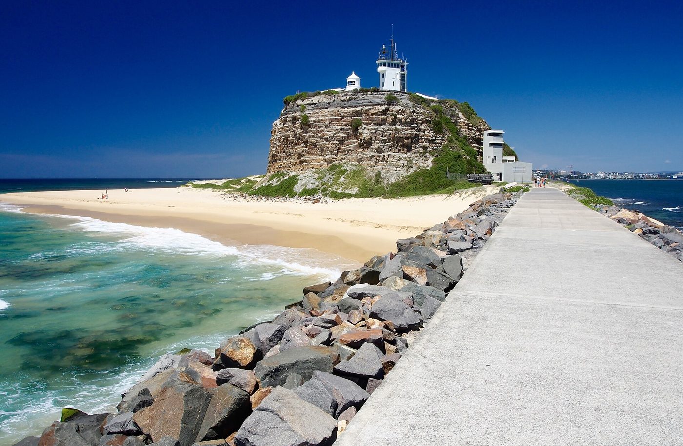 Nobbys Head and lighthouse, Newcastle